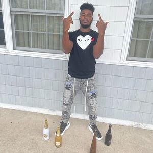 Meet your Posher, Max